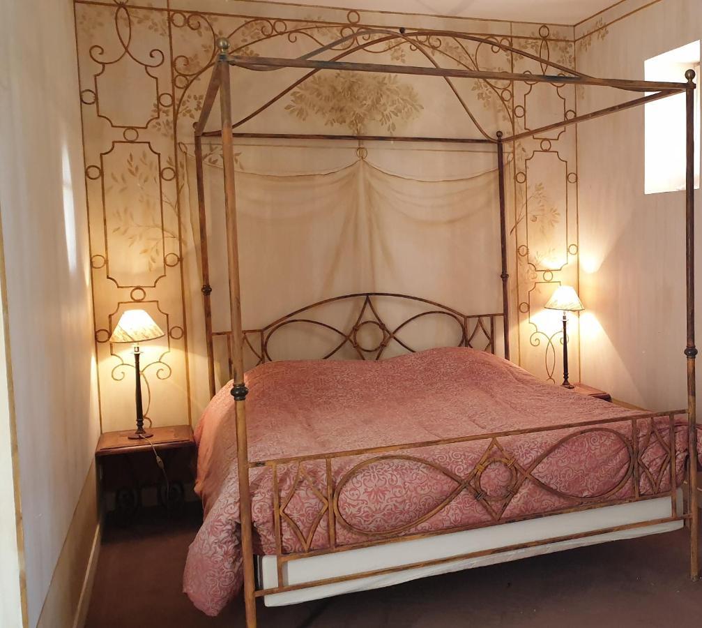 La Villa Des Arts Savigne-l'Eveque Экстерьер фото